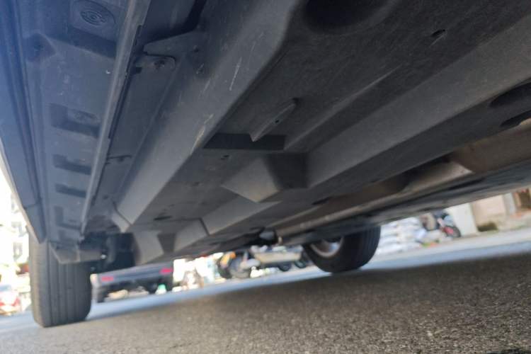Used Toyota RAV4 2024 2.0L CVT Two-Wheel Drive Urban Edition Chassis Front Right