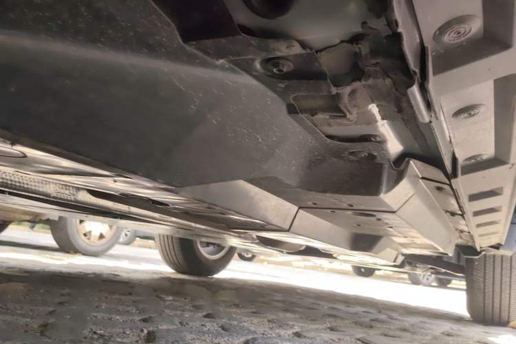 Used Toyota RAV4 2024 2.0L CVT Two-Wheel Drive Urban Edition Chassis Rear Right