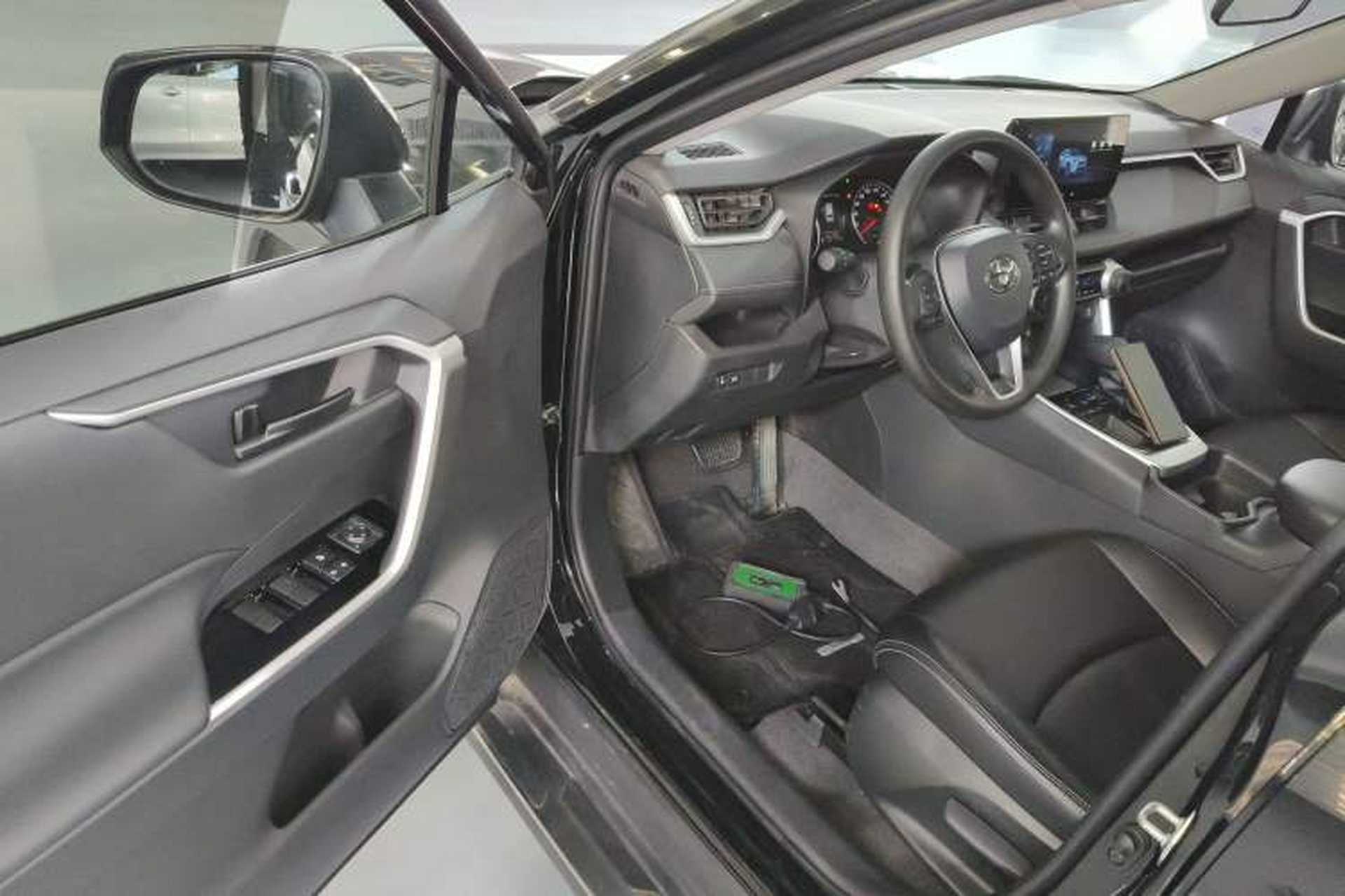 Used Toyota RAV4 2024 2.0L CVT Two-Wheel Drive Urban Edition Driver Seat