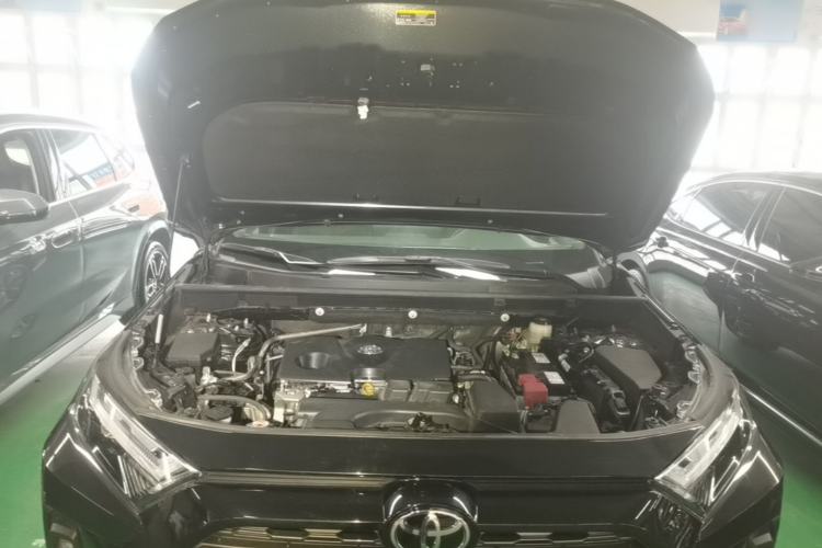 Used Toyota RAV4 2024 2.0L CVT Two-Wheel Drive Fashion Plus Edition Engine Bay