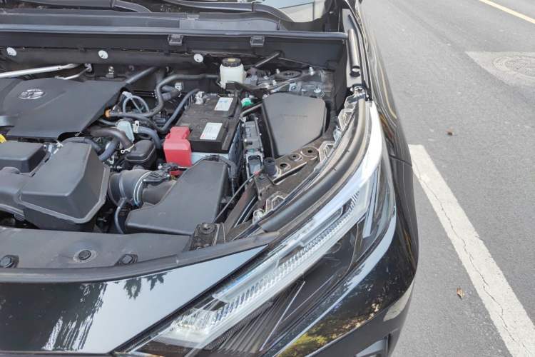 Used Toyota RAV4 2024 2.0L CVT Two-Wheel Drive Fashion Plus Edition Engine Bay Left