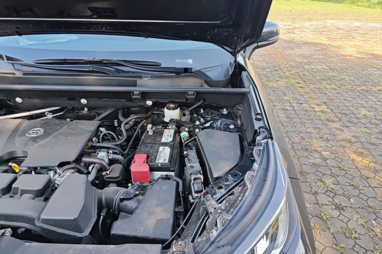 Used Toyota RAV4 2024 2.0L CVT Two-Wheel Drive Urban Edition Engine Bay Left