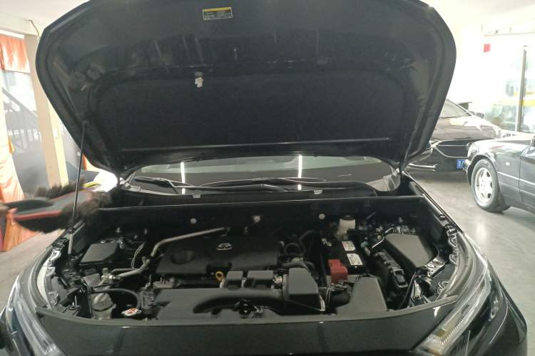 Used Toyota RAV4 2024 2.0L CVT Two-Wheel Drive Fashion Plus Edition Engine Bay
