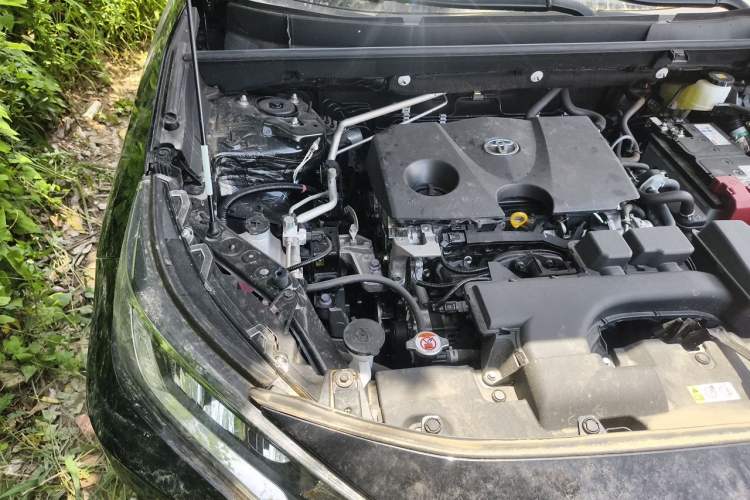 Used Toyota RAV4 2024 2.0L CVT Two-Wheel Drive Urban Edition Engine Bay Right