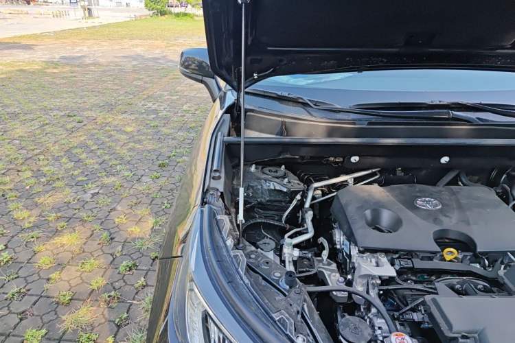 Used Toyota RAV4 2024 2.0L CVT Two-Wheel Drive Urban Edition Engine Bay Right