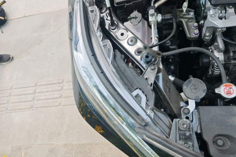 Used Toyota RAV4 2024 2.0L CVT Two-Wheel Drive Fashion Plus Edition Engine Bay Right