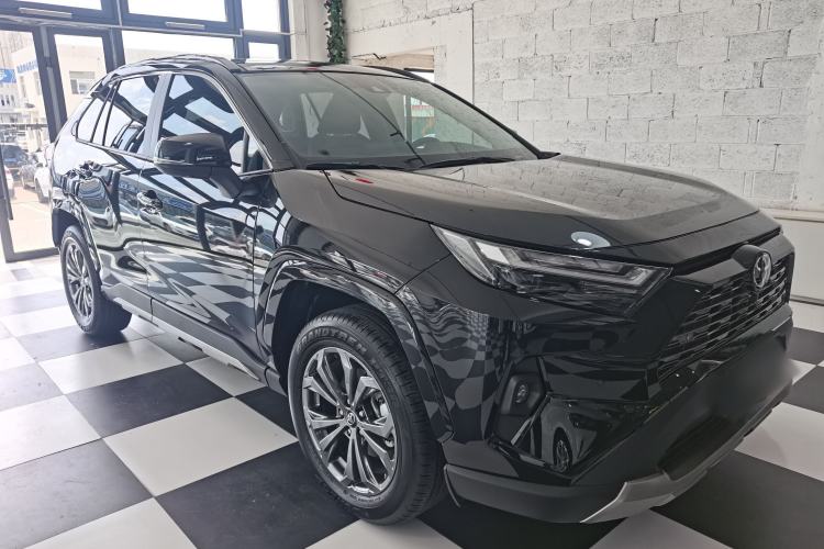 Used Toyota RAV4 2024 2.0L CVT Two-Wheel Drive Fashion Plus Edition Exterior 2