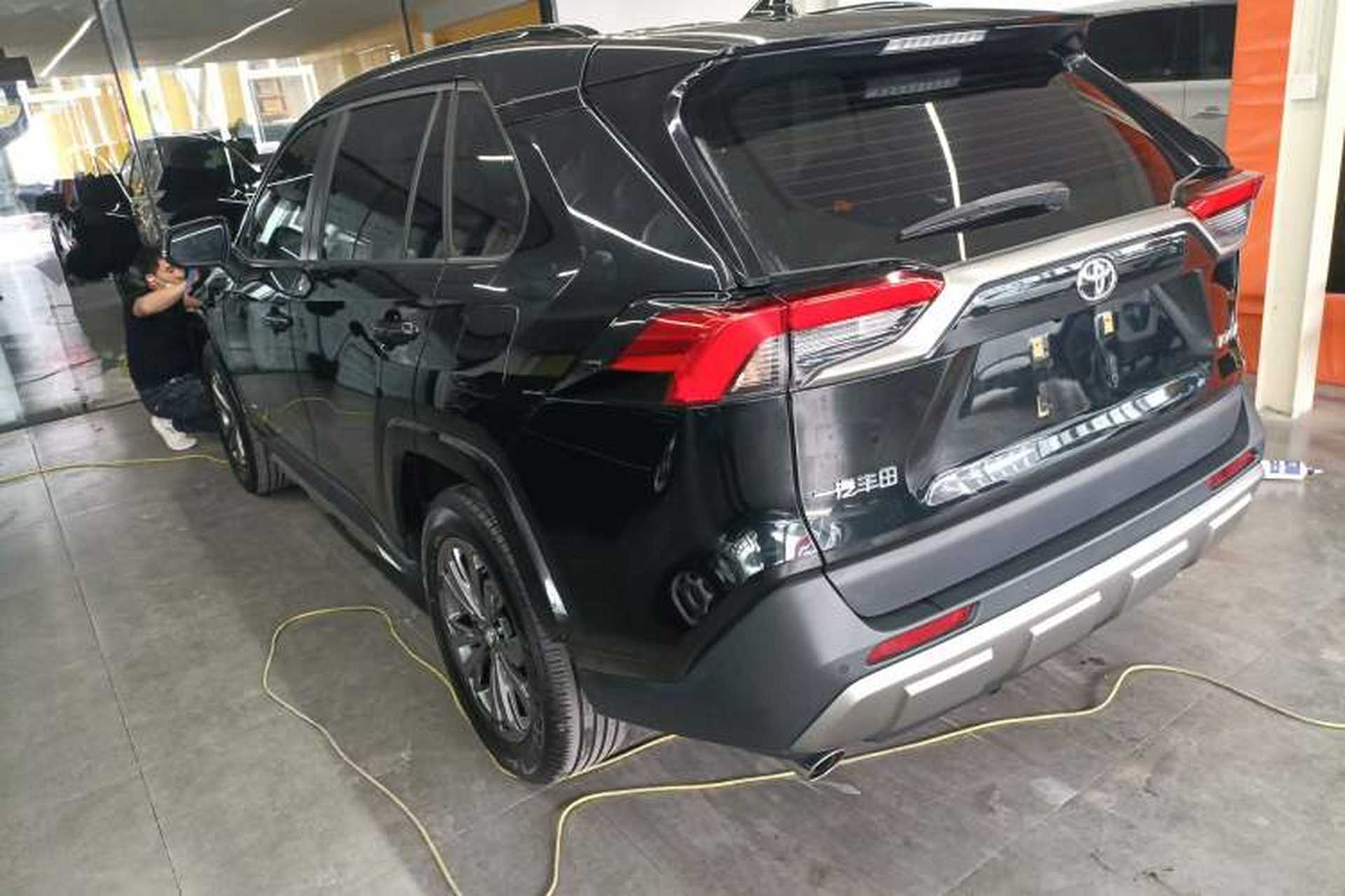 Used Toyota RAV4 2024 2.0L CVT Two-Wheel Drive Fashion Plus Edition Exterior 2