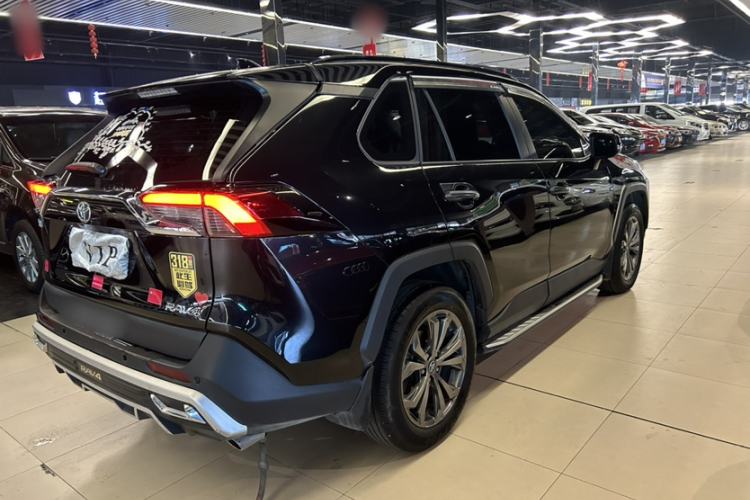 Used Toyota RAV4 2024 2.0L CVT Two-Wheel Drive Fashion Edition Exterior 3