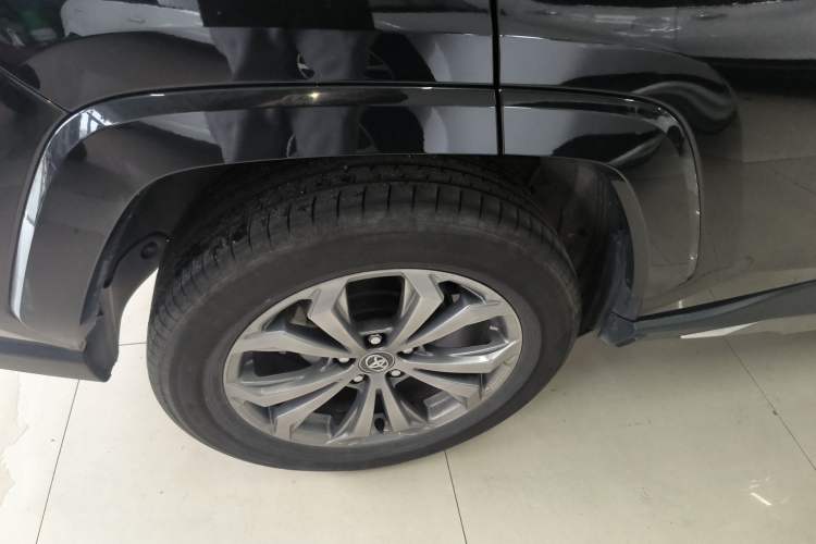 Used Toyota RAV4 2024 2.0L CVT Two-Wheel Drive Fashion Plus Edition Exterior 5