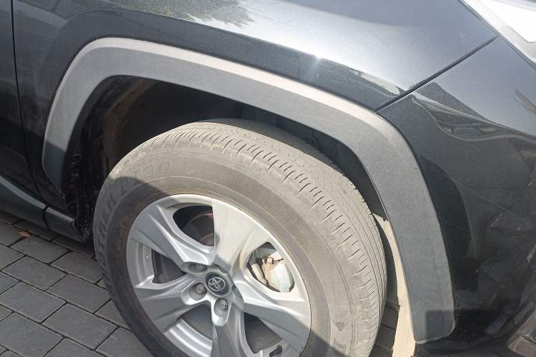 Used Toyota RAV4 2024 2.0L CVT Two-Wheel Drive Urban Edition Exterior 7