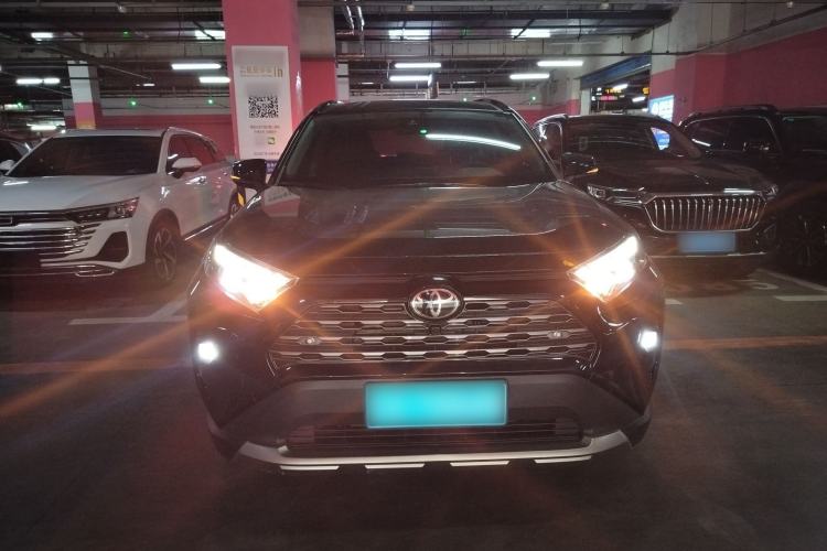 Used Toyota RAV4 2024 2.0L CVT Two-Wheel Drive Fashion Plus Edition Front