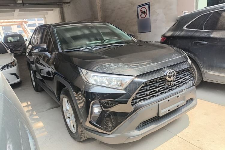 Used Toyota RAV4 2024 2.0L CVT Two-Wheel Drive Urban Edition Front Right 45 Deg