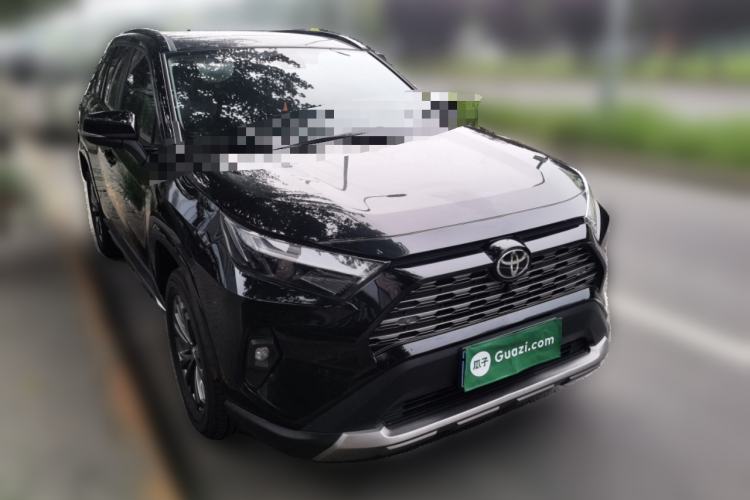 Used Toyota RAV4 2024 2.0L CVT Two-Wheel Drive Fashion Plus Edition Front Right 45 Deg