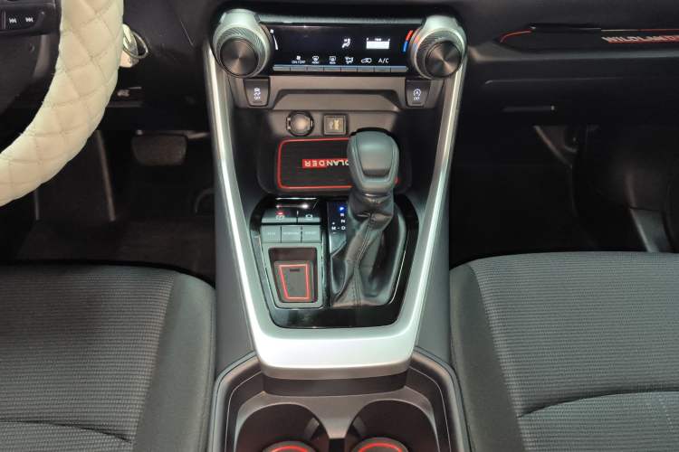Used Toyota RAV4 2024 2.0L CVT Two-Wheel Drive Urban Edition Gear Lever
