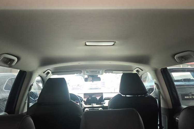 Used Toyota RAV4 2024 2.0L CVT Two-Wheel Drive Urban Edition Headliner