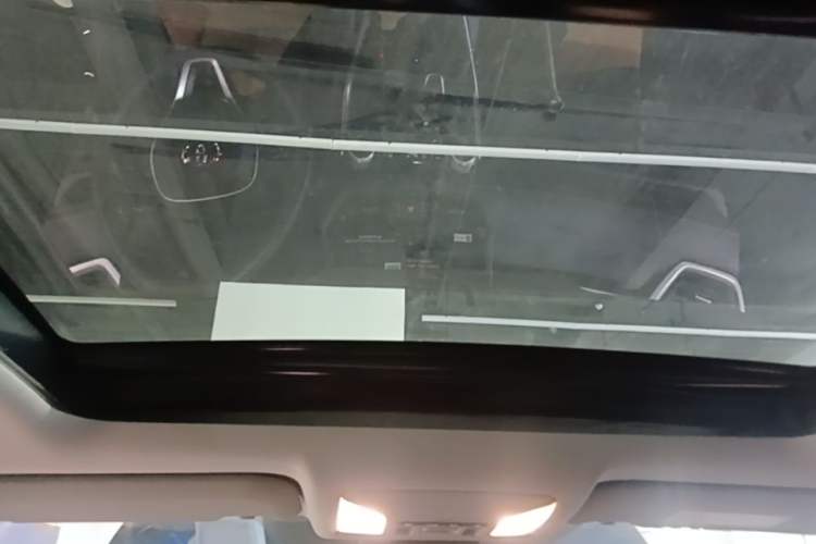 Used Toyota RAV4 2024 2.0L CVT Two-Wheel Drive Fashion Plus Edition Headliner