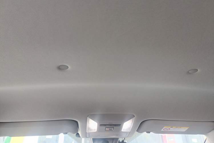 Used Toyota RAV4 2024 2.0L CVT Two-Wheel Drive Urban Edition Headliner