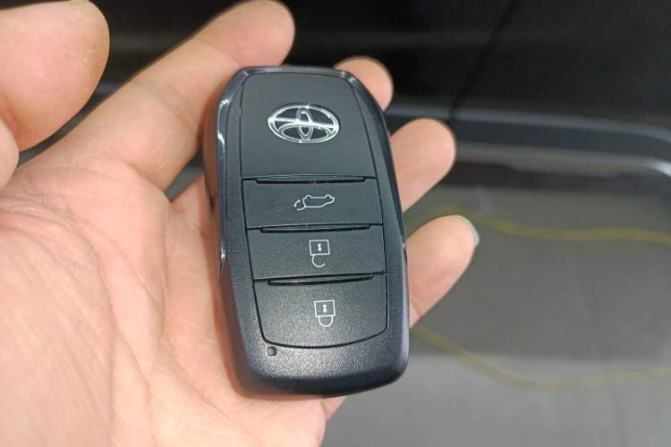 Used Toyota RAV4 2024 2.0L CVT Two-Wheel Drive Fashion Plus Edition Interior 1