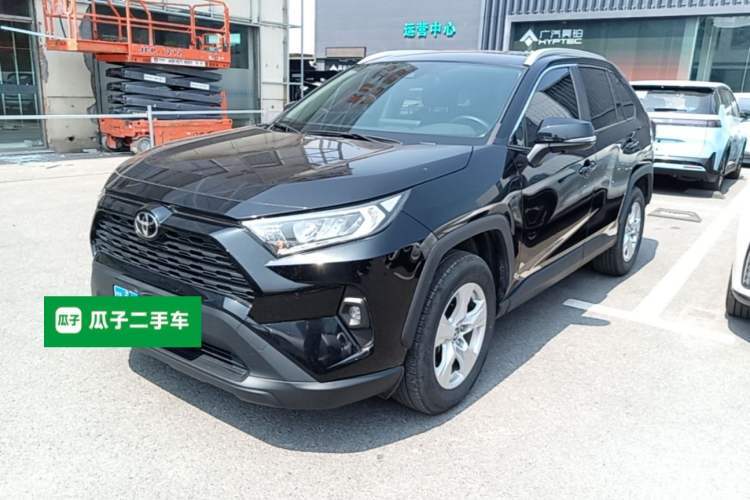 Used Toyota RAV4 2024 2.0L CVT Two-Wheel Drive Urban Edition Guazi used car, China used car export, Used car for sale, Used Toyota cars, Cheapest cars for sale
