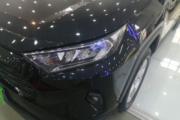 Used Toyota RAV4 2024 2.0L CVT Two-Wheel Drive Urban Edition Left Front Headlight