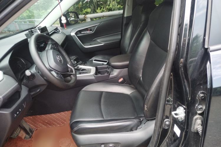 Used Toyota RAV4 2024 2.0L CVT Two-Wheel Drive Fashion Edition Left Front Seat