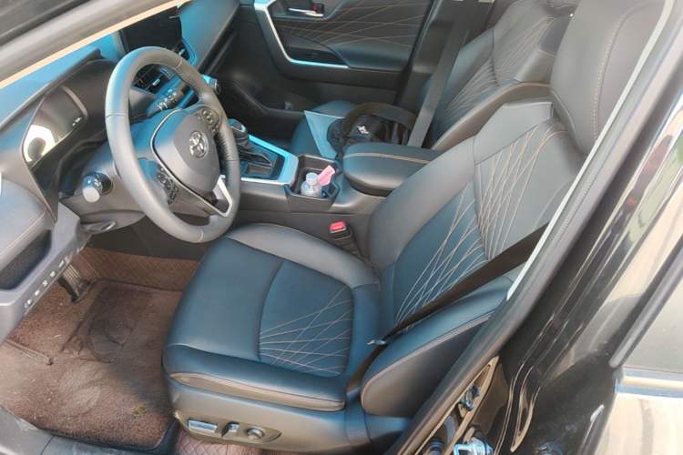 Used Toyota RAV4 2024 2.0L CVT Two-Wheel Drive Fashion Plus Edition Left Front Seat