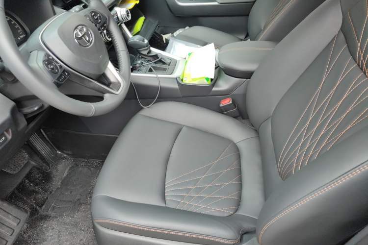 Used Toyota RAV4 2024 2.0L CVT Two-Wheel Drive Fashion Plus Edition Left Front Seat
