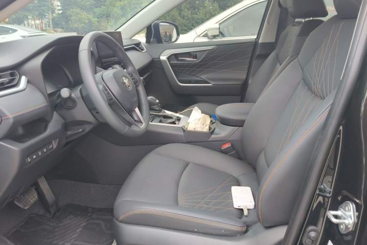 Used Toyota RAV4 2024 2.0L CVT Two-Wheel Drive Fashion Plus Edition Left Front Seat