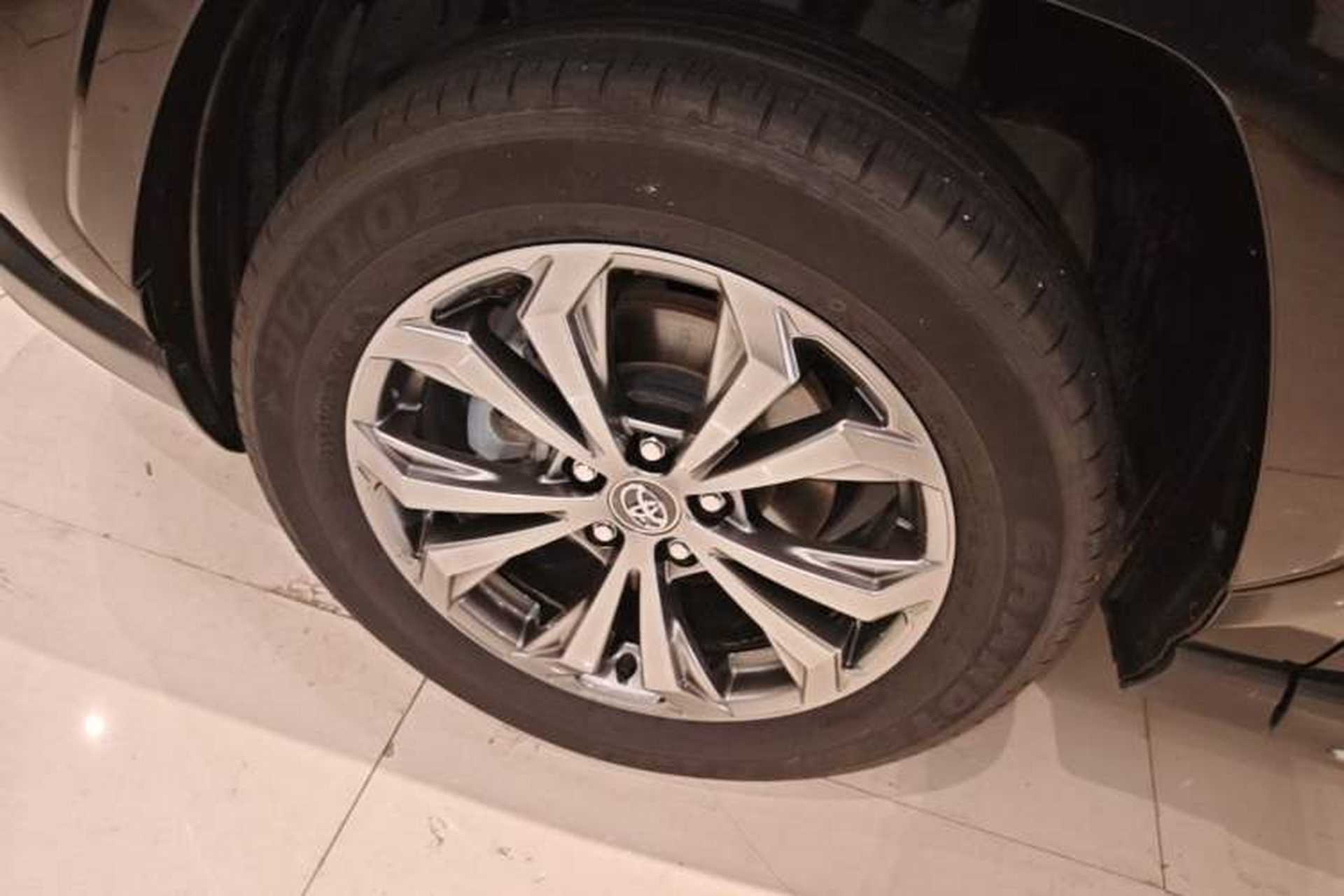 Used Toyota RAV4 2024 2.0L CVT Two-Wheel Drive Fashion Plus Edition Left Front Wheel Hub