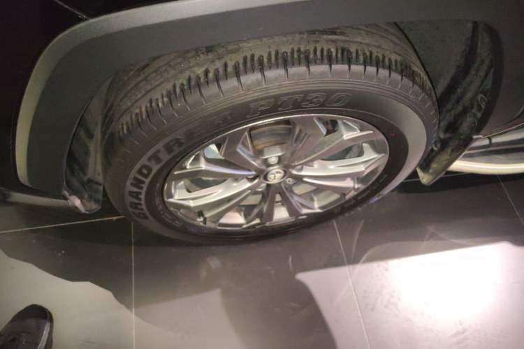 Used Toyota RAV4 2024 2.0L CVT Two-Wheel Drive Fashion Edition Left Front Wheel Hub