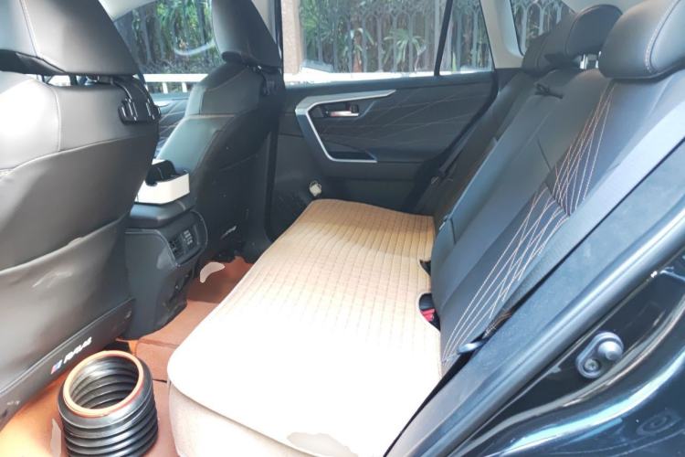 Used Toyota RAV4 2024 2.0L CVT Two-Wheel Drive Fashion Plus Edition Left Rear Seat