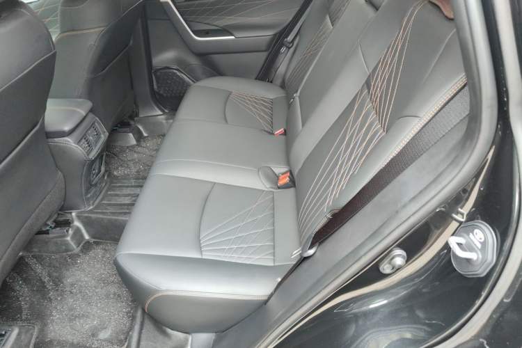 Used Toyota RAV4 2024 2.0L CVT Two-Wheel Drive Fashion Plus Edition Left Rear Seat