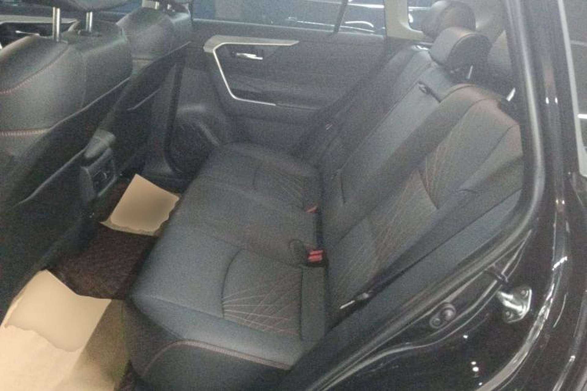 Used Toyota RAV4 2024 2.0L CVT Two-Wheel Drive Fashion Plus Edition Left Rear Seat