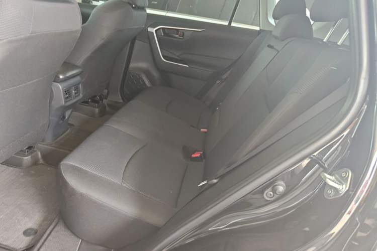 Used Toyota RAV4 2024 2.0L CVT Two-Wheel Drive Urban Edition Left Rear Seat