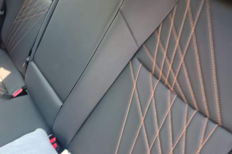Used Toyota RAV4 2024 2.0L CVT Two-Wheel Drive Fashion Plus Edition Left Rear Seat