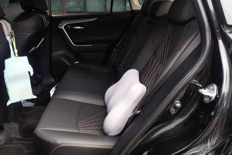 Used Toyota RAV4 2024 2.0L CVT Two-Wheel Drive Fashion Plus Edition Left Rear Seat