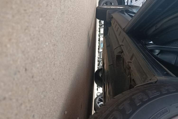 Used Toyota RAV4 2024 2.0L CVT Two-Wheel Drive Urban Edition Left Side Sill