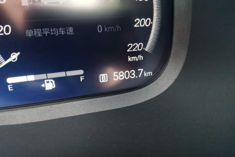 Used Toyota RAV4 2024 Dual-Motor 2.5L E-CVT Two-Wheel Drive Elite Plus Edition Odometer Close Up