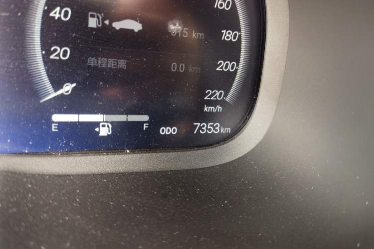 Used Toyota RAV4 2024 2.0L CVT Two-Wheel Drive Fashion Plus Edition Odometer Close Up