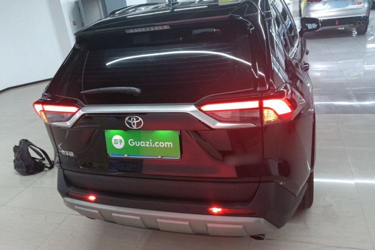 Used Toyota RAV4 2024 2.0L CVT Two-Wheel Drive Fashion Plus Edition Rear