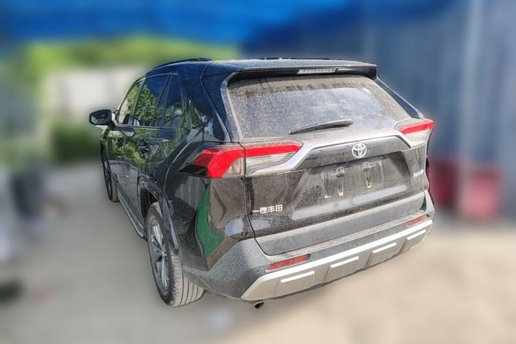 Used Toyota RAV4 2024 2.0L CVT Two-Wheel Drive Fashion Plus Edition Rear Left 45 Deg