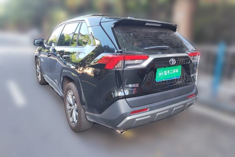 Used Toyota RAV4 2024 2.0L CVT Two-Wheel Drive Fashion Plus Edition Rear Left 45 Deg