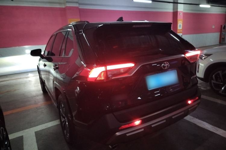 Used Toyota RAV4 2024 2.0L CVT Two-Wheel Drive Fashion Plus Edition Rear Left 45 Deg