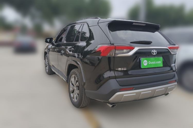 Used Toyota RAV4 2024 2.0L CVT Two-Wheel Drive Fashion Plus Edition Rear Left 45 Deg