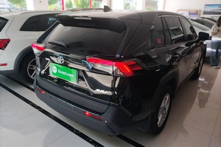 Used Toyota RAV4 2024 2.0L CVT Two-Wheel Drive Urban Edition Rear Right 45 Deg