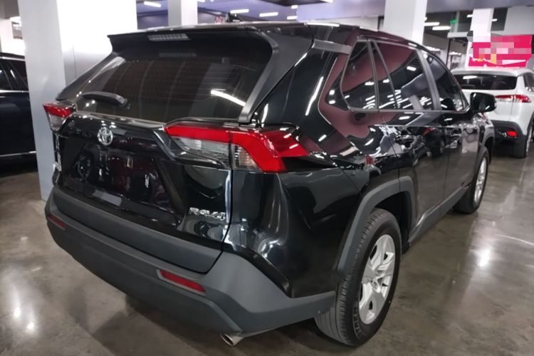 Used Toyota RAV4 2024 2.0L CVT Two-Wheel Drive Urban Edition Rear Right 45 Deg