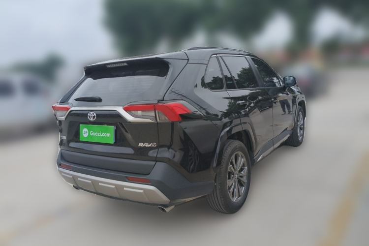 Used Toyota RAV4 2024 2.0L CVT Two-Wheel Drive Fashion Plus Edition Rear Right 45 Deg