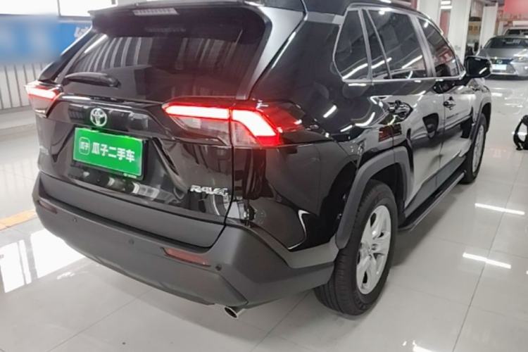 Used Toyota RAV4 2024 2.0L CVT Two-Wheel Drive Urban Edition Rear Right 45 Deg