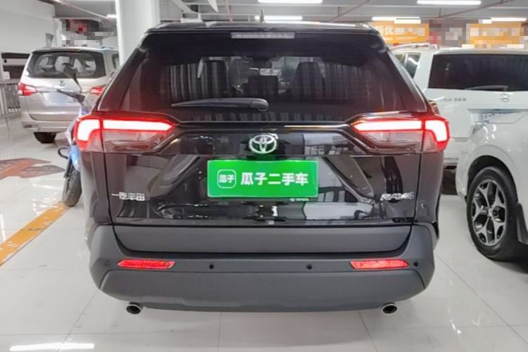 Used Toyota RAV4 2024 2.0L CVT Two-Wheel Drive Urban Edition Rear